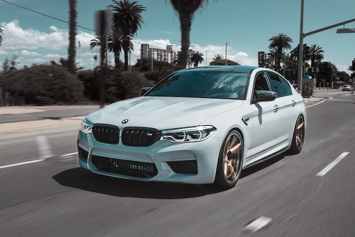 VIP transfer için şoförlü executive sedan